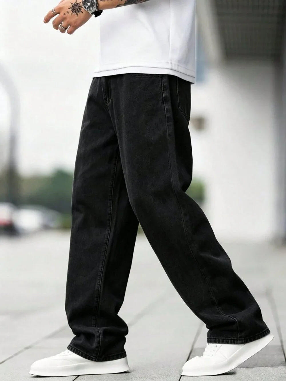 Black Casual Men's Loose Fit Cotton Jeans With Slant Pockets